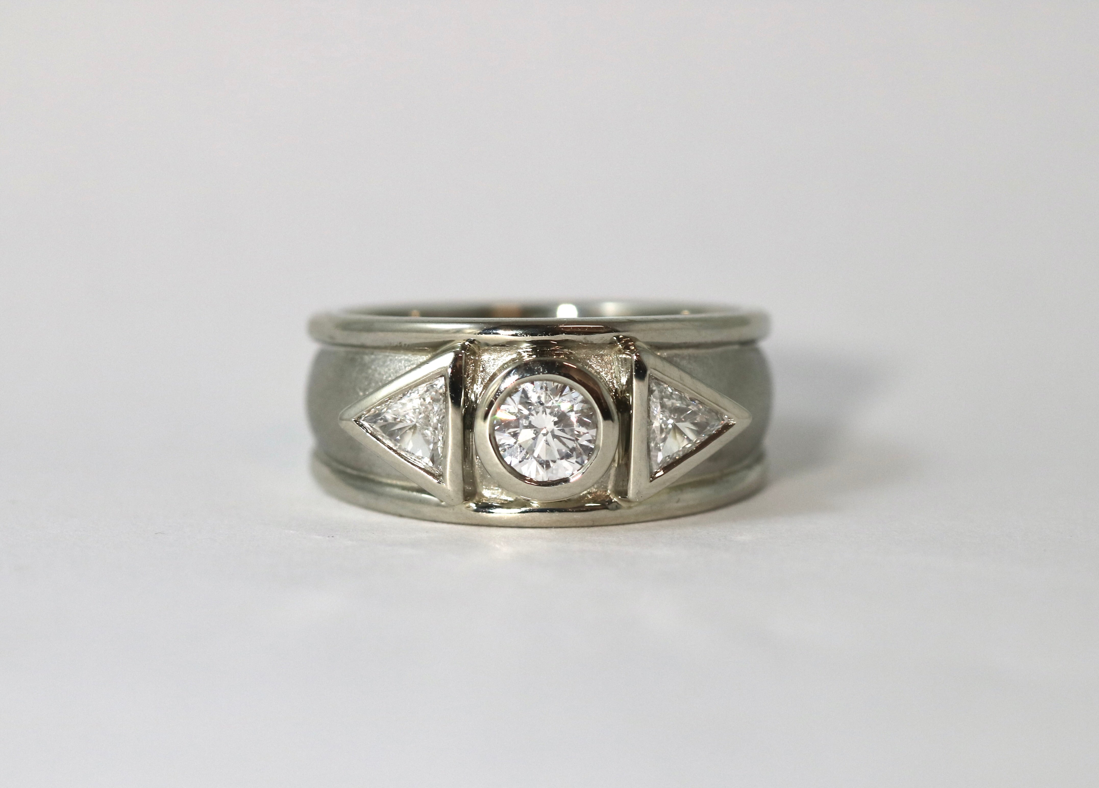 Concave Diamond Trilogy Ring