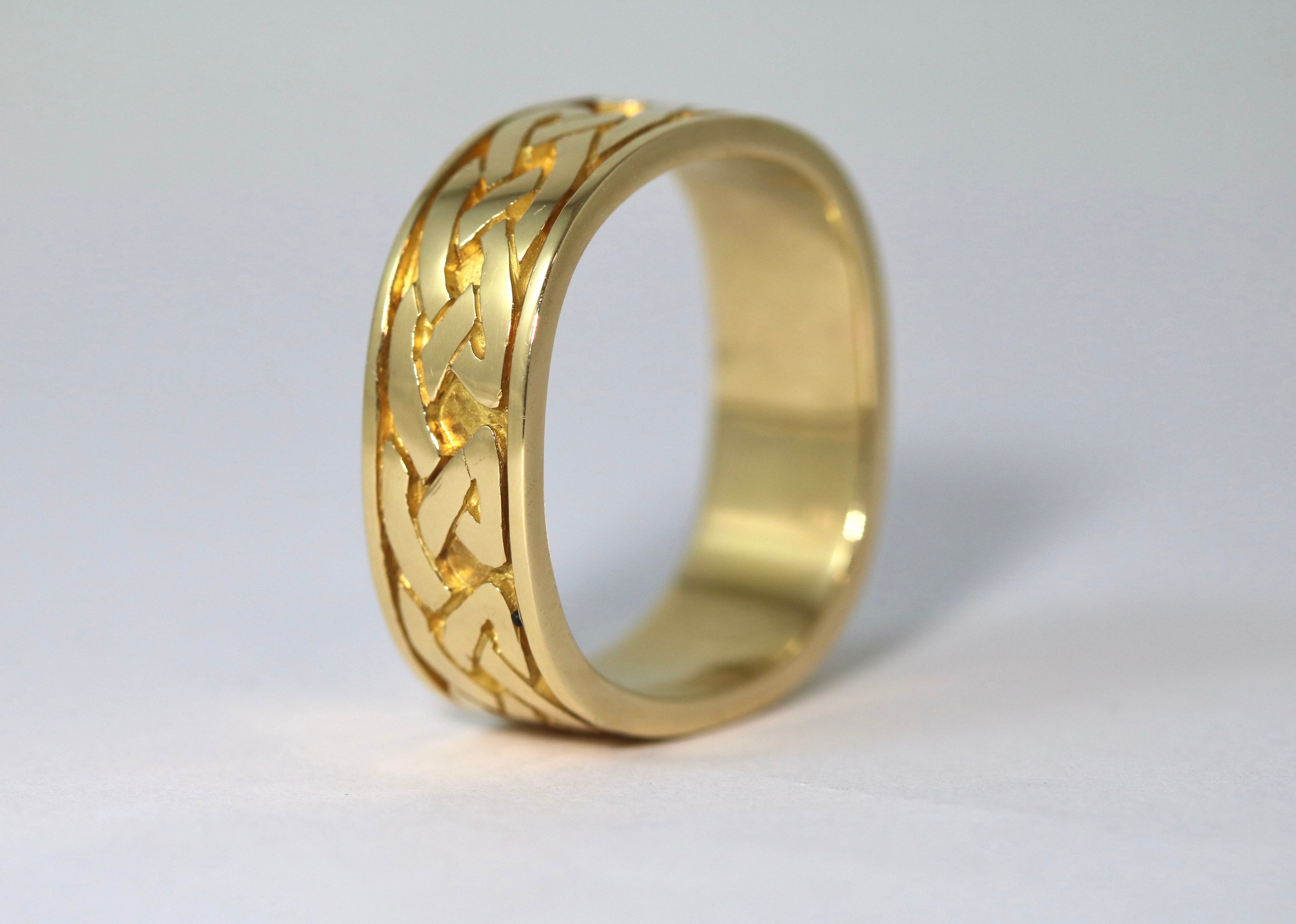 Squared Lindisfarne Celtic Knot Band