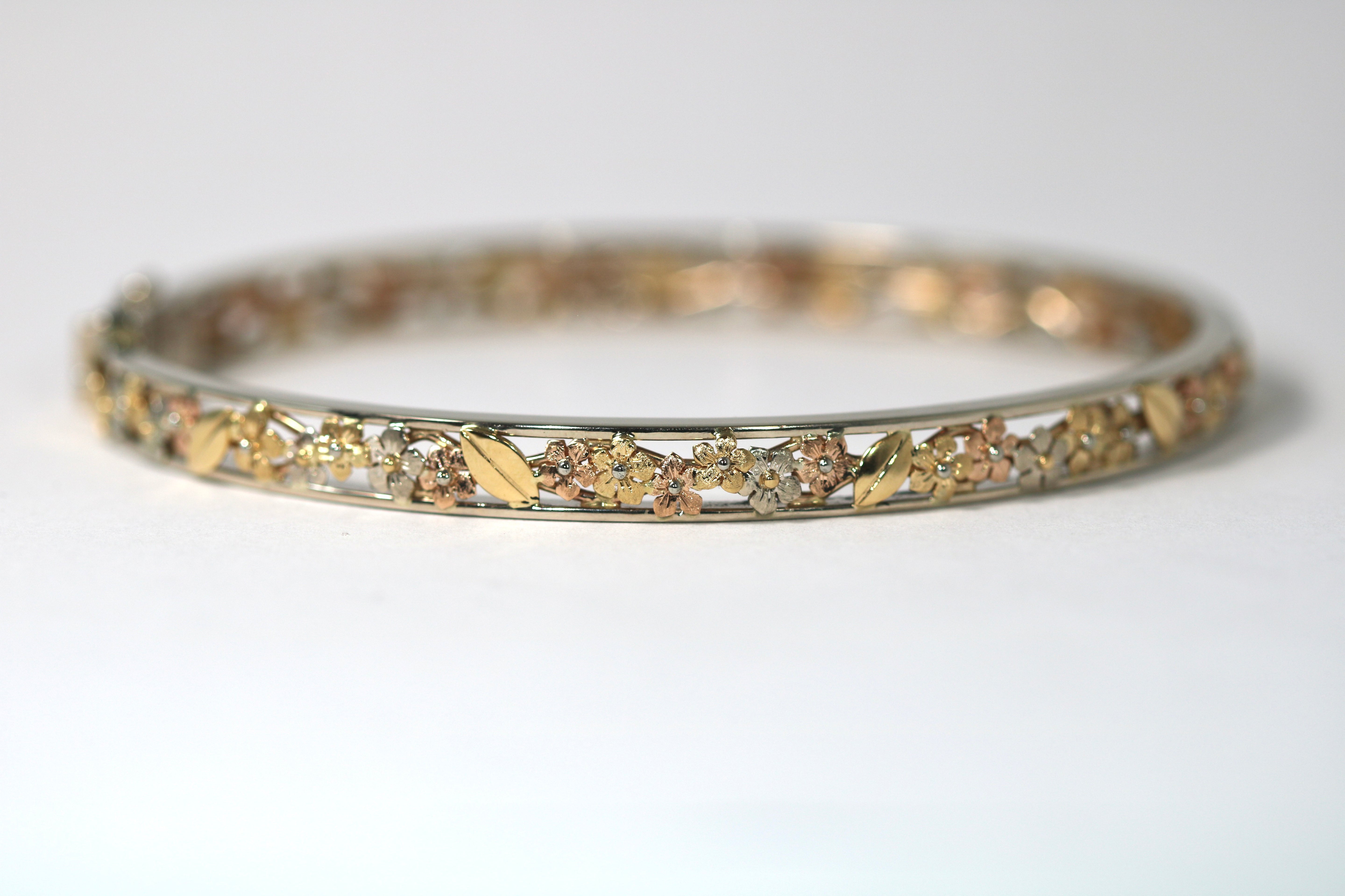 Fine Forget Me Not Bracelet