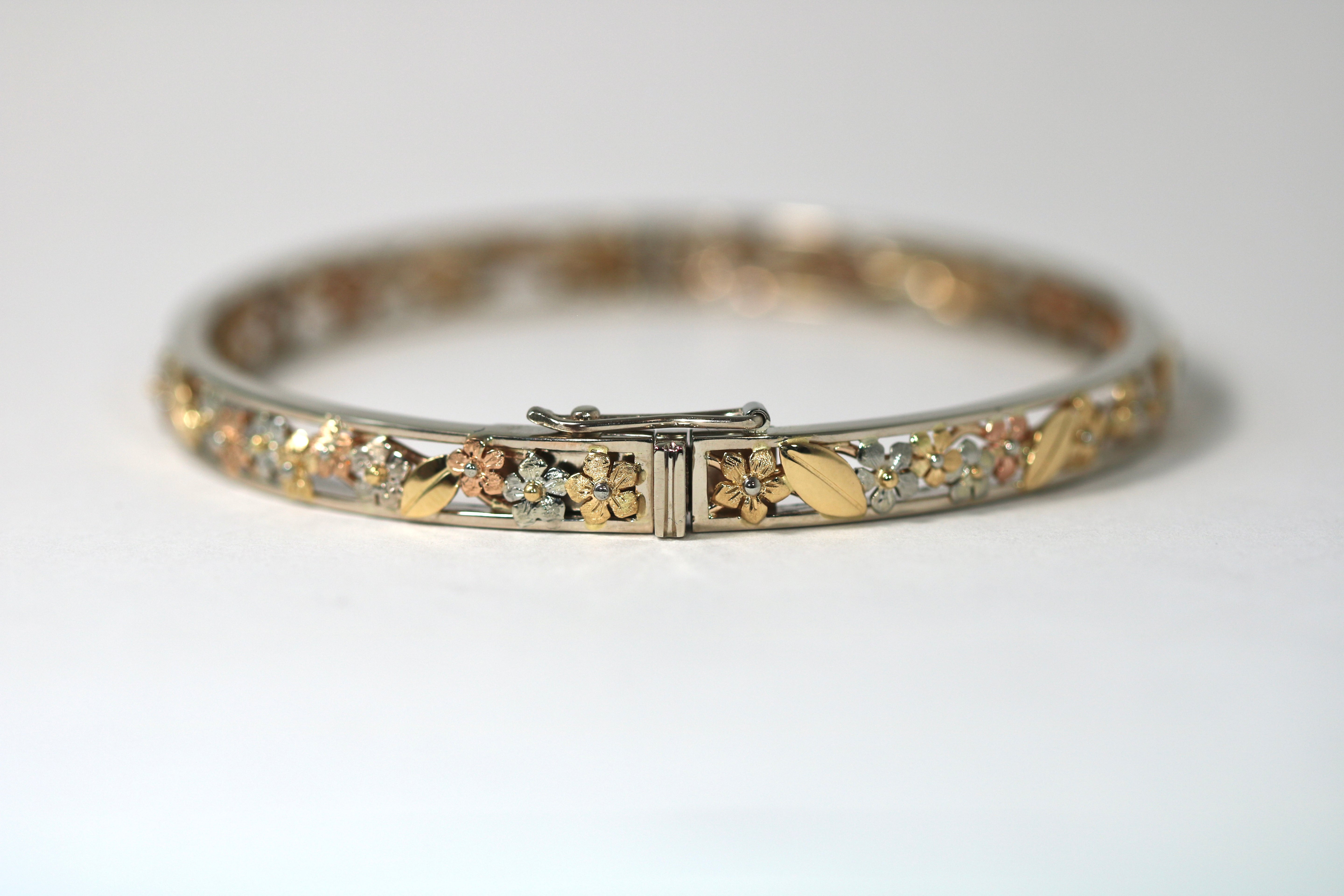 Fine Forget Me Not Bracelet
