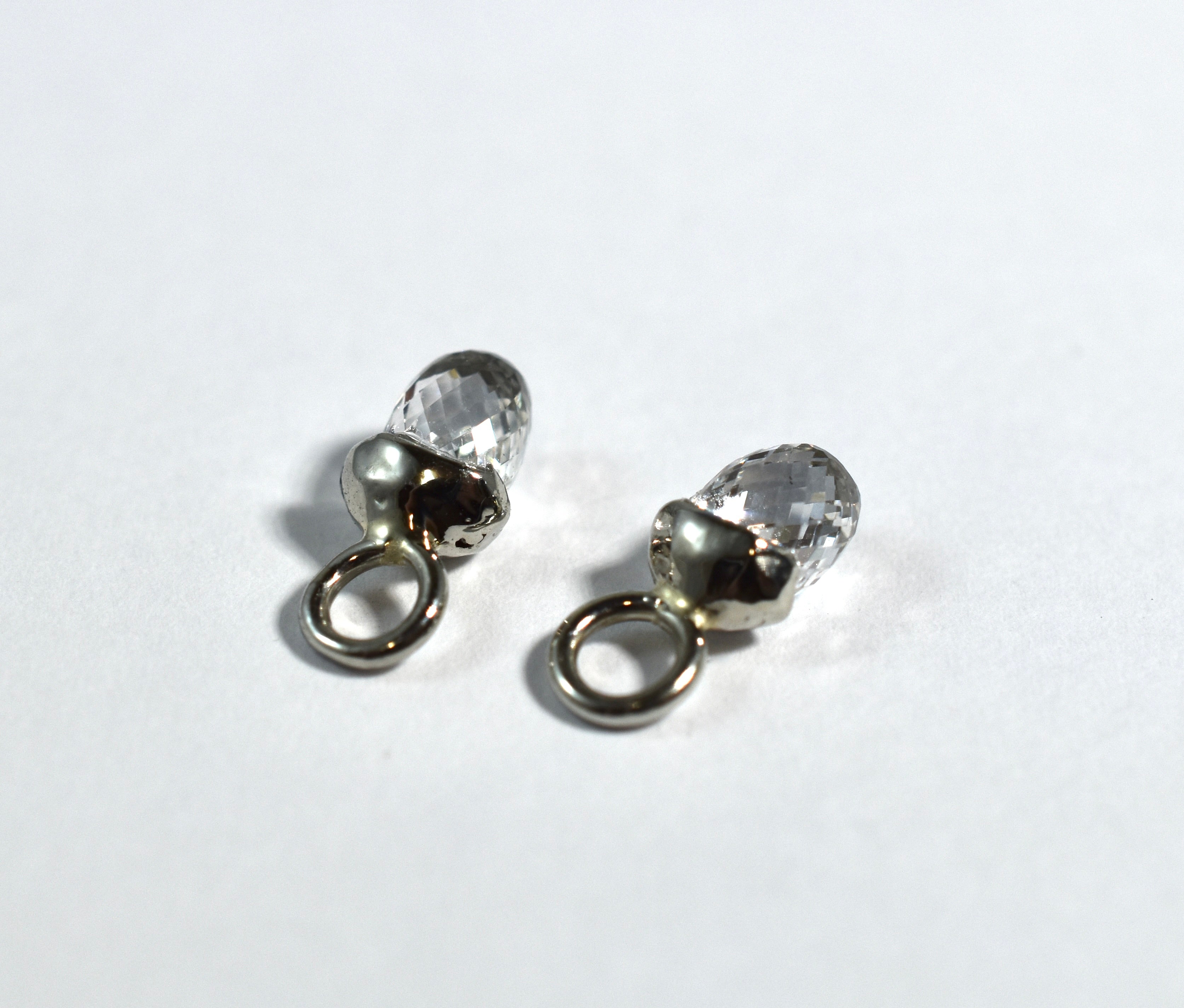 19 karat white gold briolette diamond drops