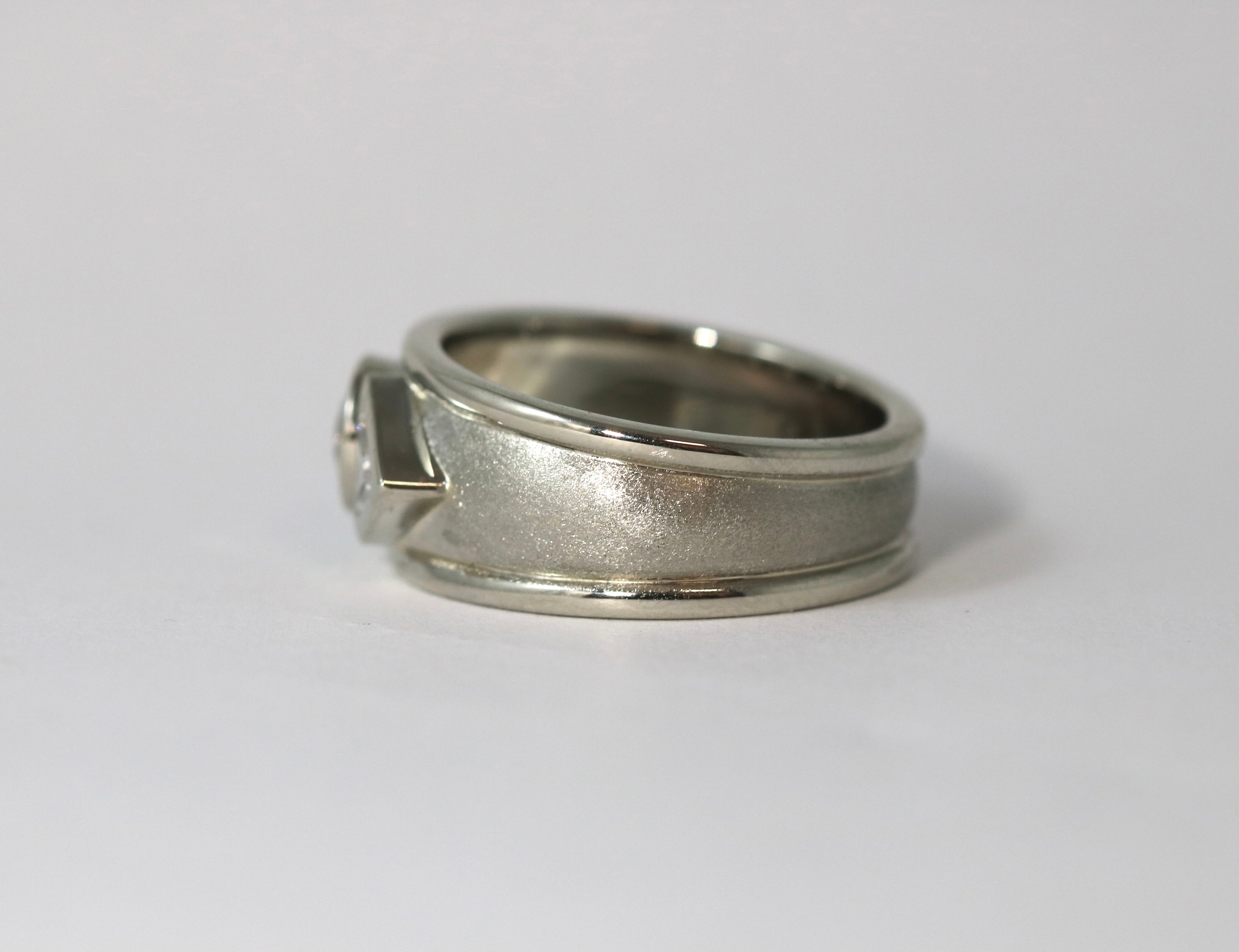 Concave Diamond Trilogy Ring