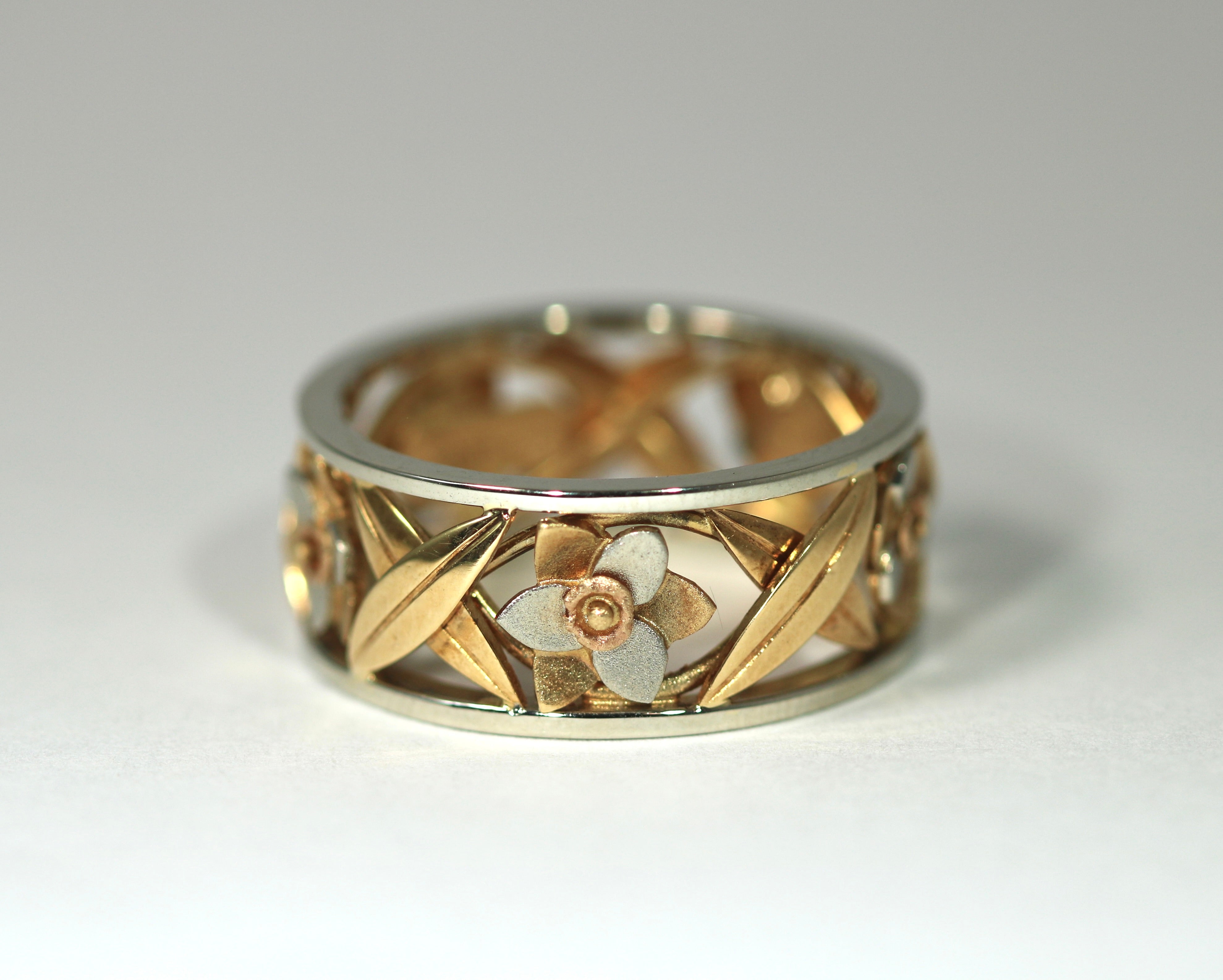 Daffodil Ring