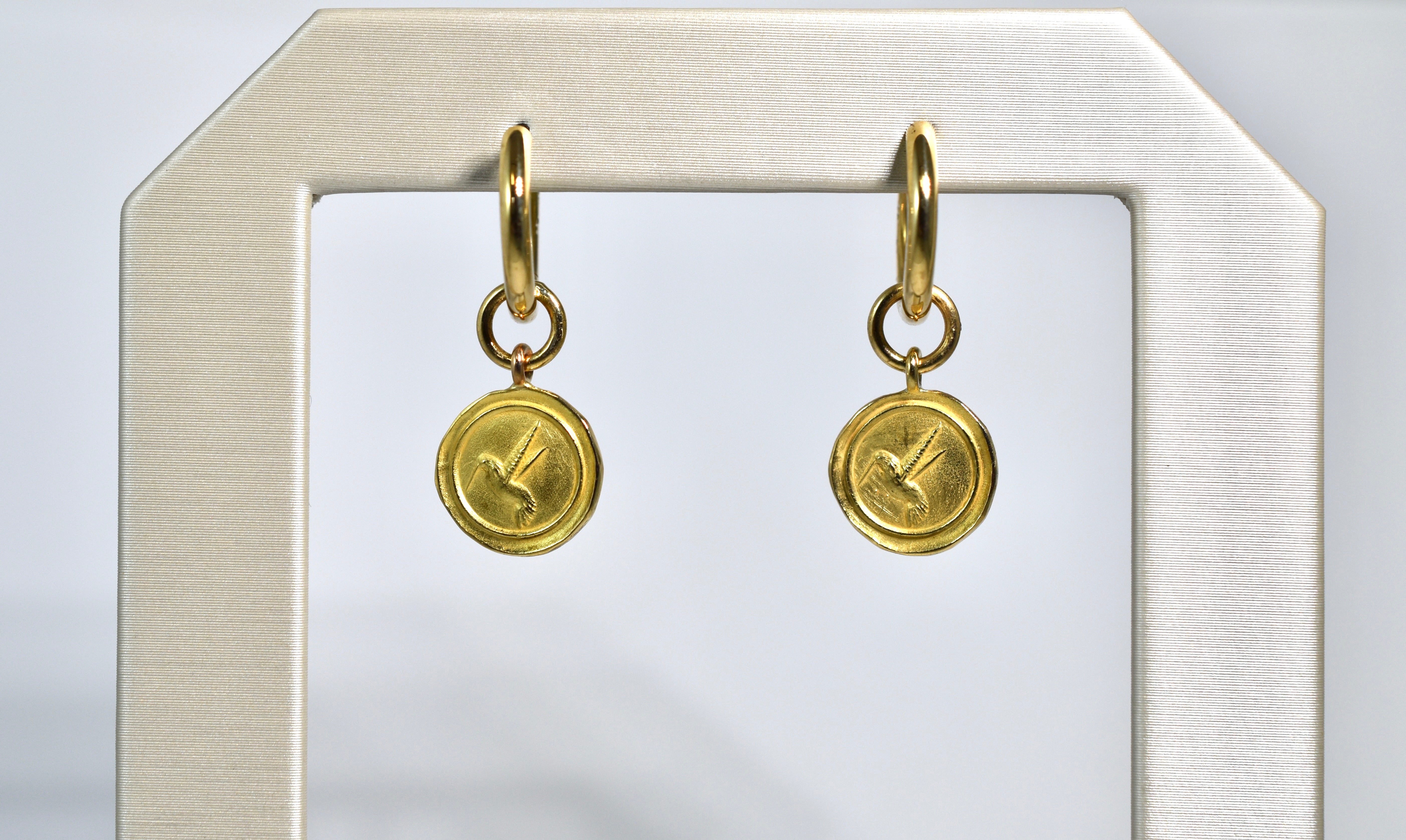 18 karat yellow gold hummingbird drops