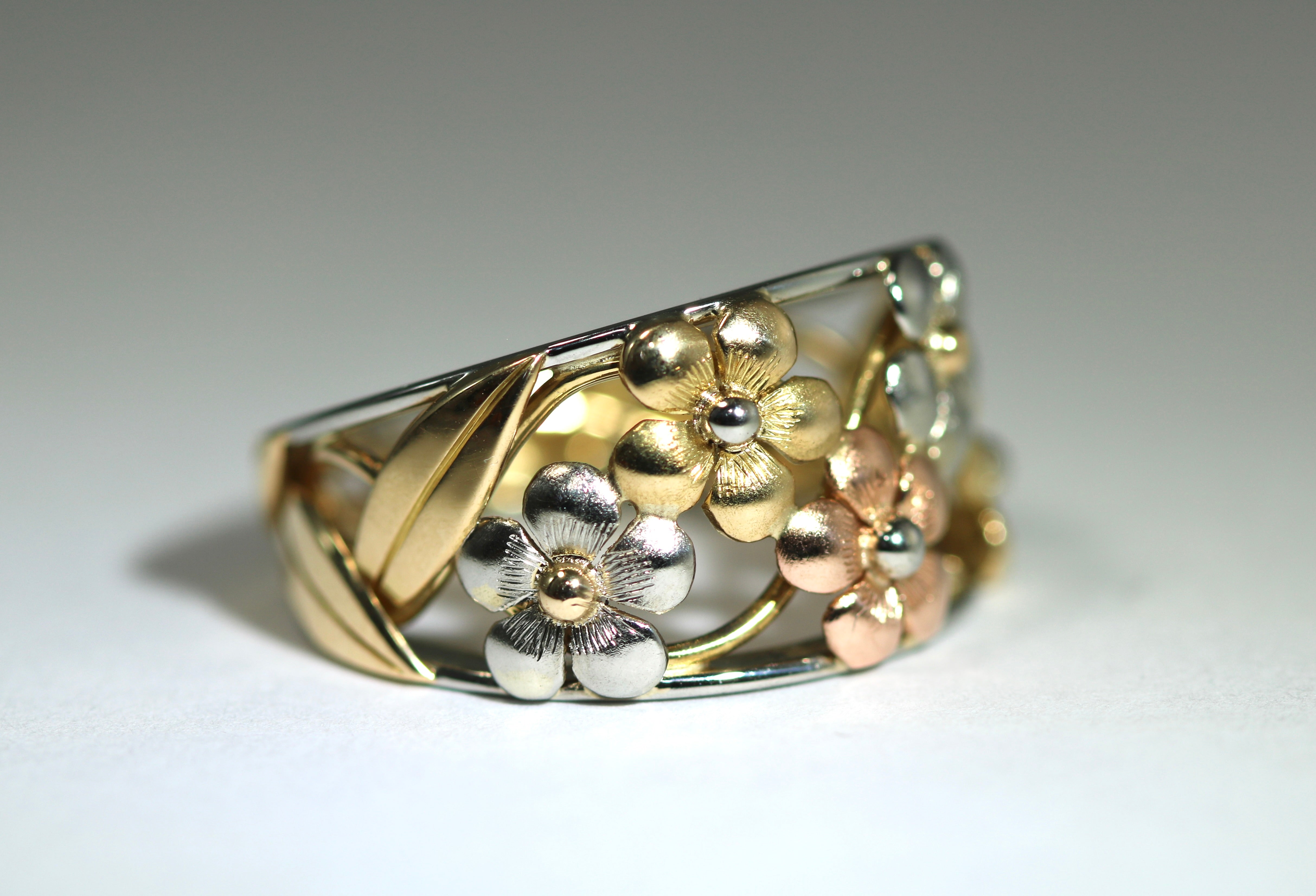 Wide Tapered Forget-Me-Not Ring