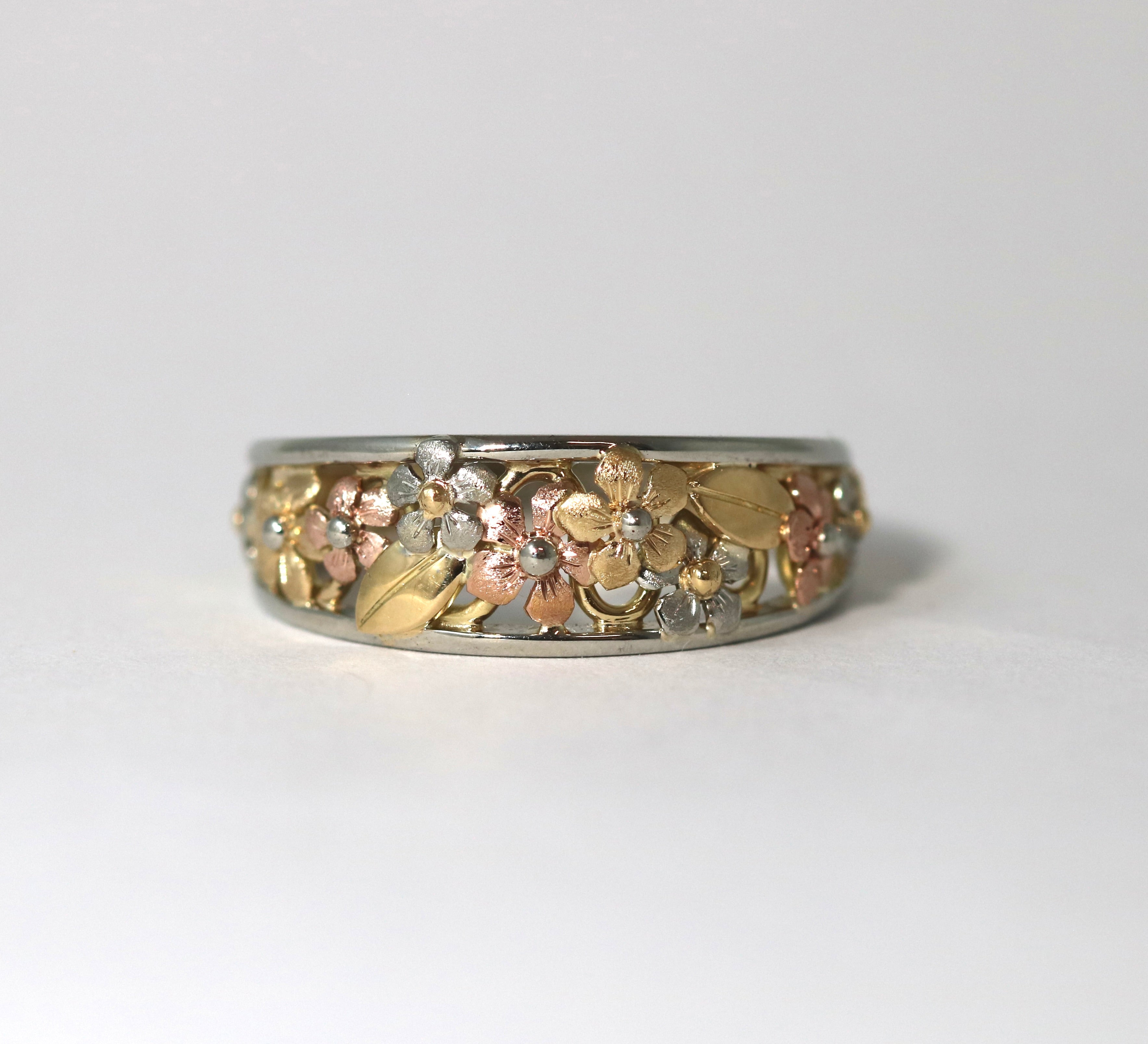 Tapered Forget-Me-Not Ring
