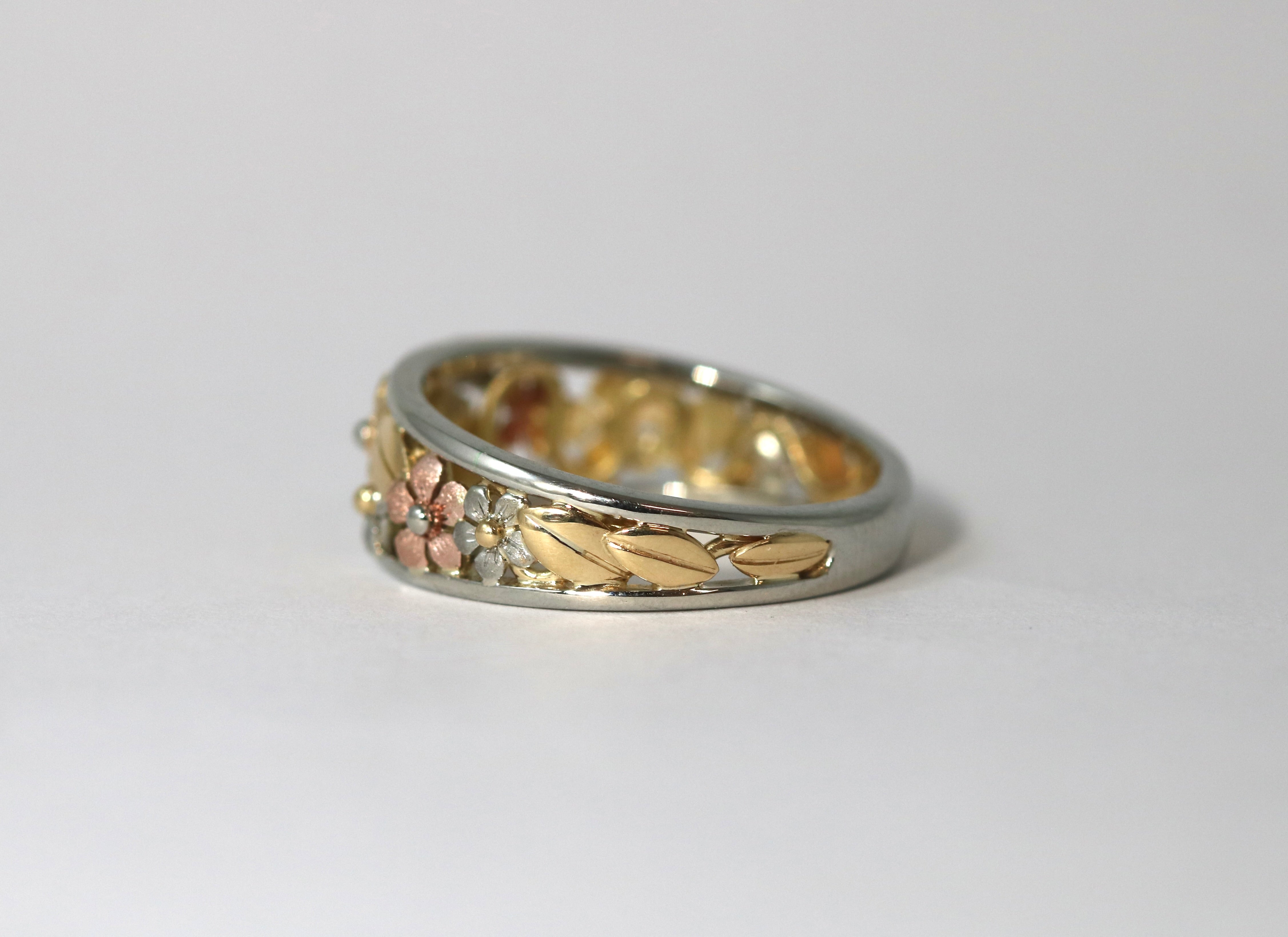 Tapered Forget-Me-Not Ring