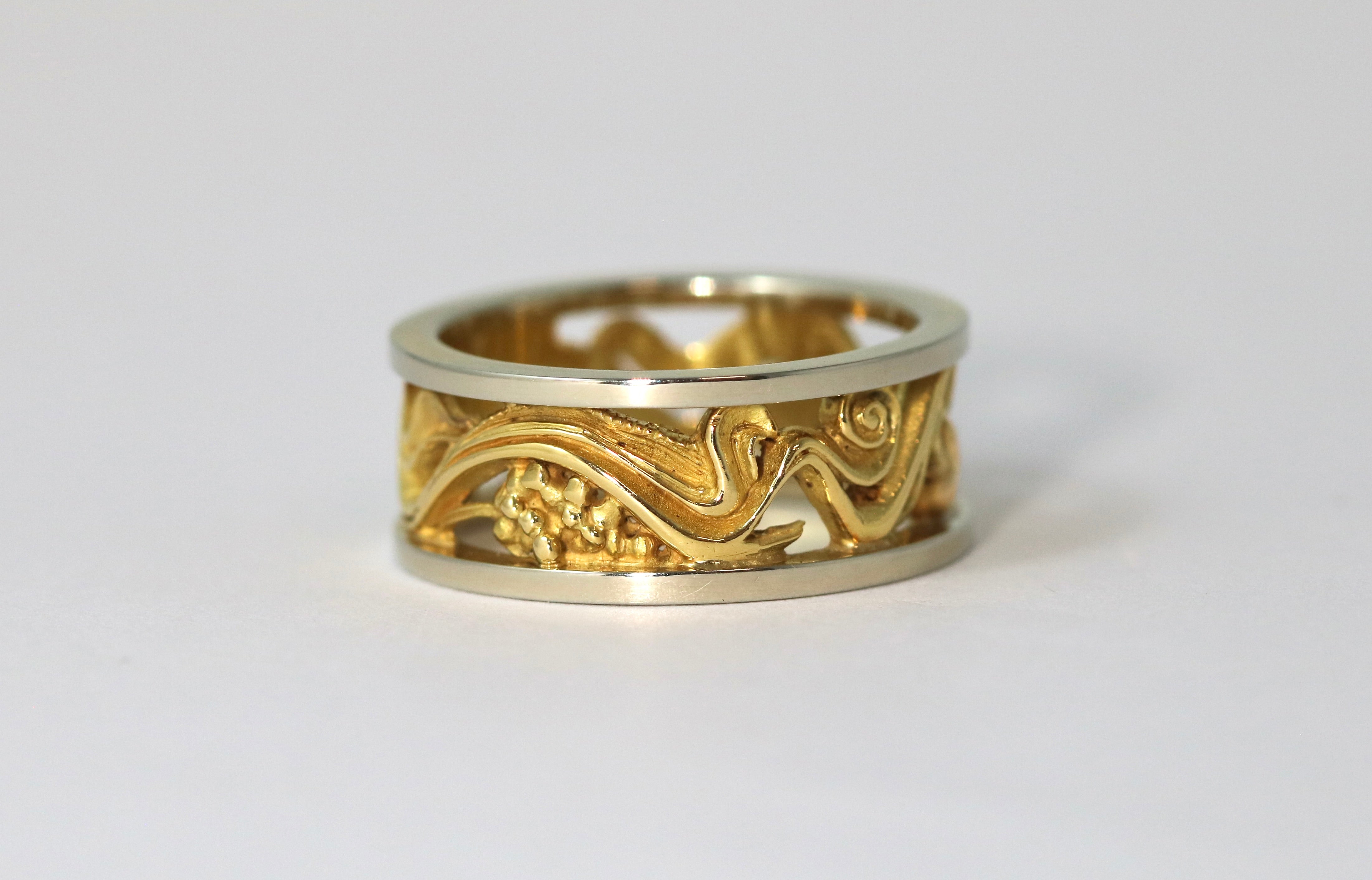 Hearts & Waves Ring