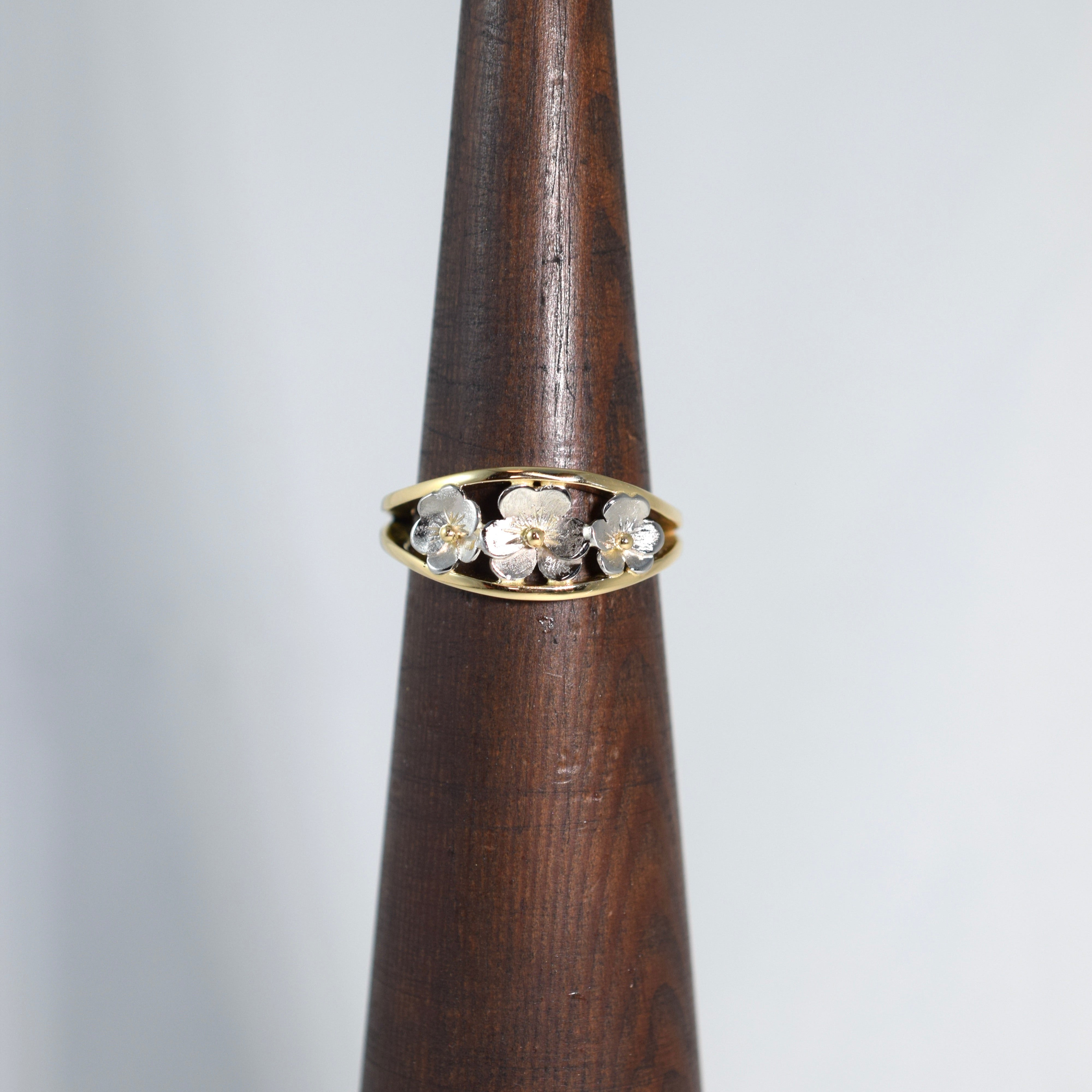 Pansy Ring
