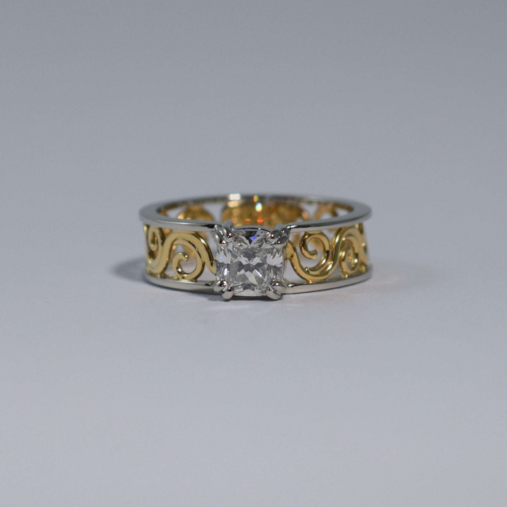 Solitaire Diamond Arabesque Ring