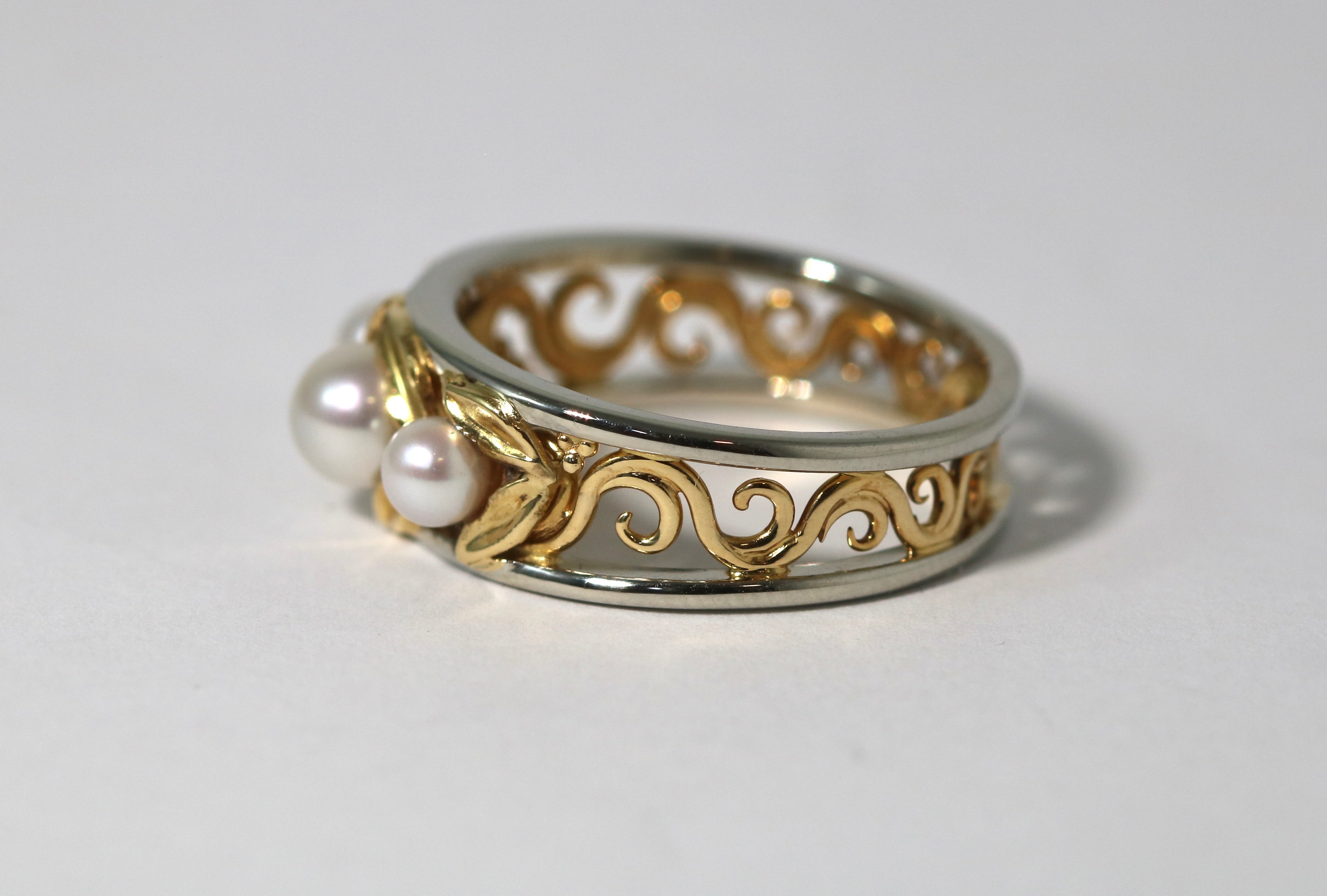 Pearl Arabesque Ring