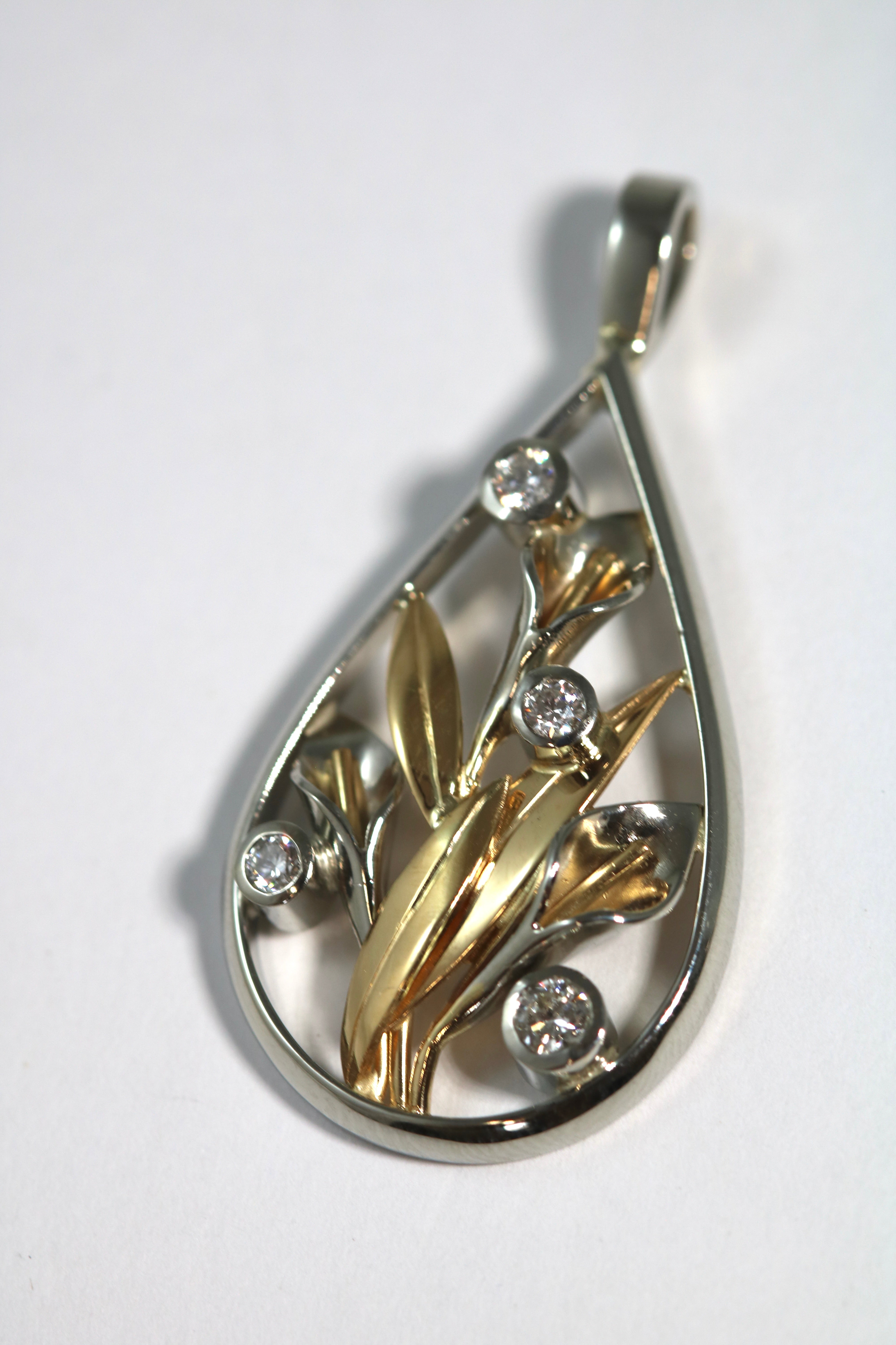 Calla Lily Pendant