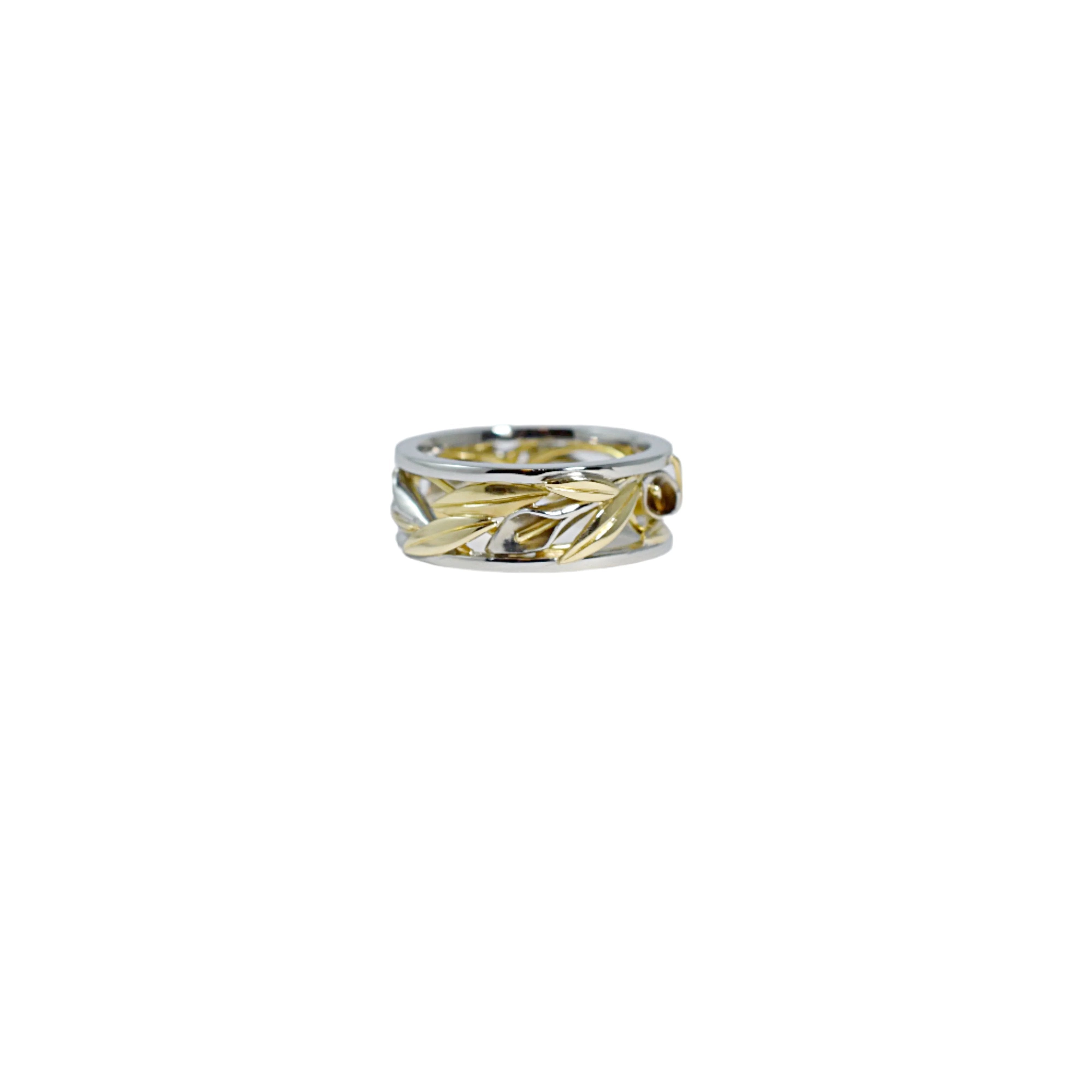 Classic Straight Calla Lily Ring