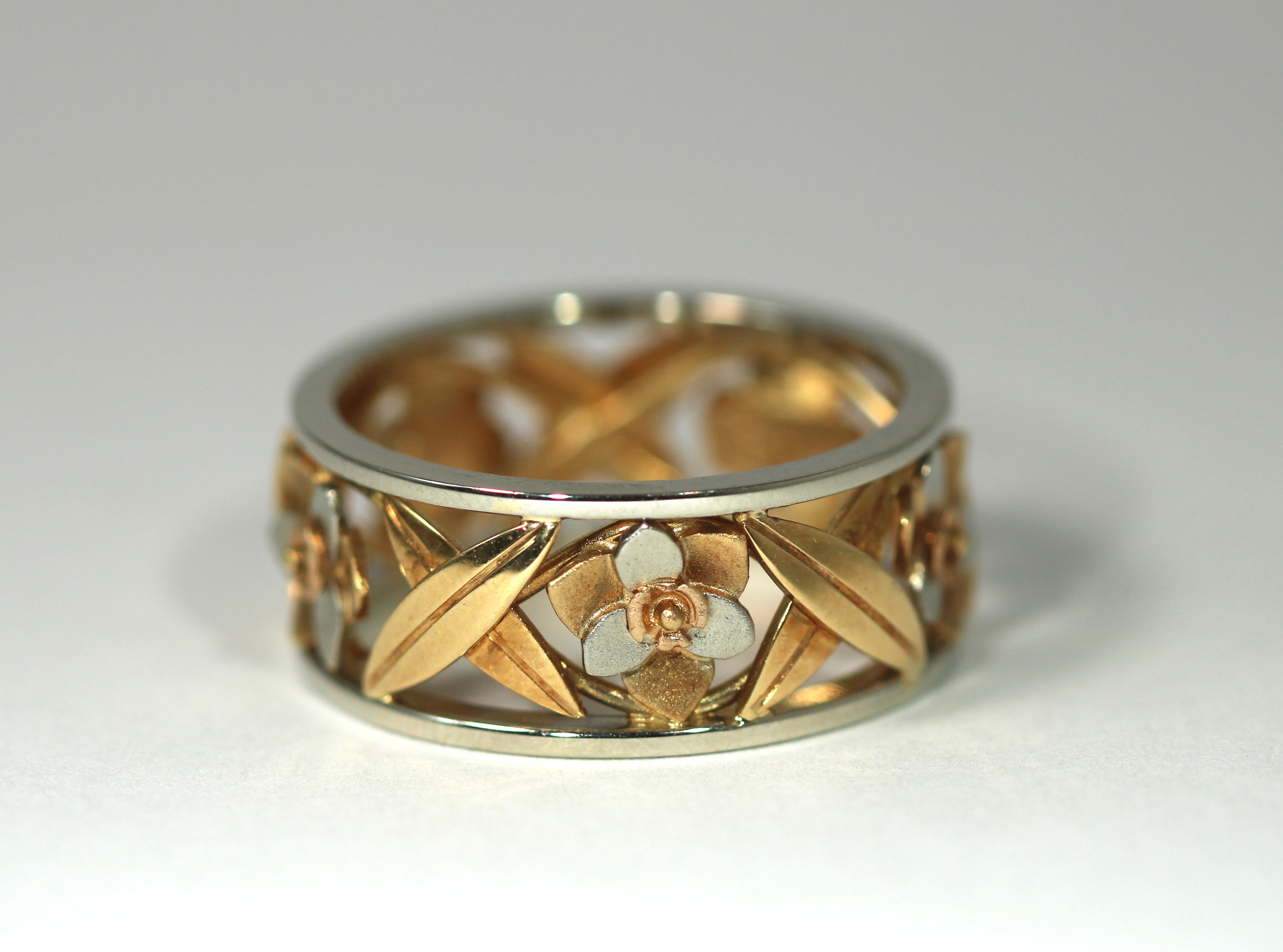Daffodil Ring