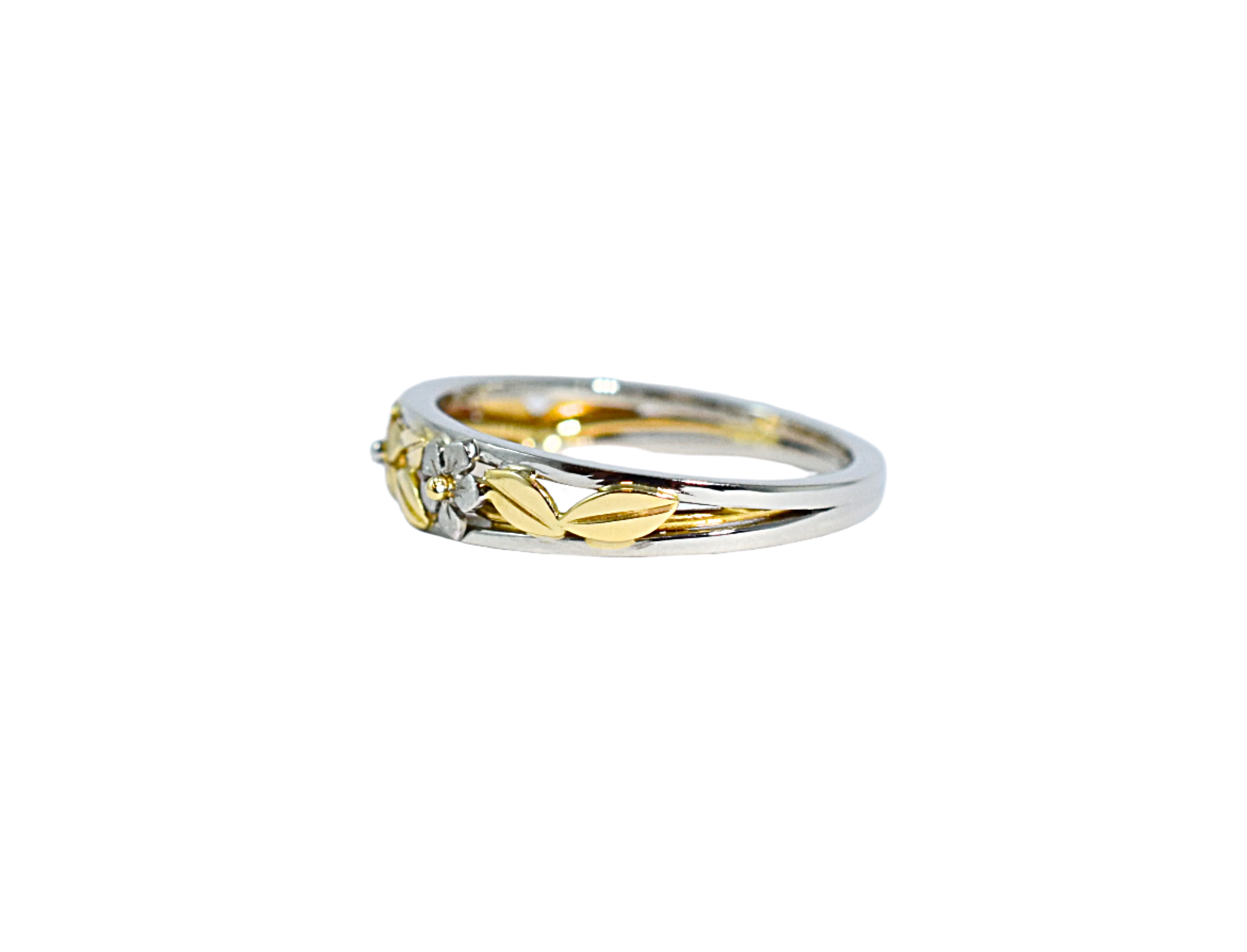 Fine Tapered Forget-Me-Not Ring